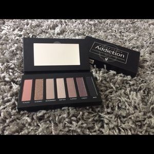 Moodstruck Addiction Shadow Pallette